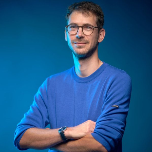 Portrait de Colomban, entrepreneur maritime et conférencier